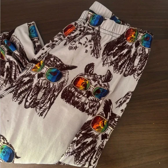 Owl Sunglasses Print LEGGINGS — Cream with Multicolor Accent - Picture 3 of 7